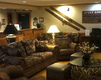 Flat Creek Lodge - Hayward - Lounge