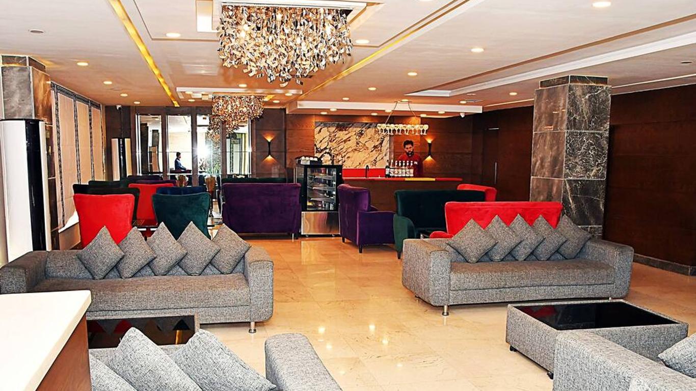 Hotel Akbar International