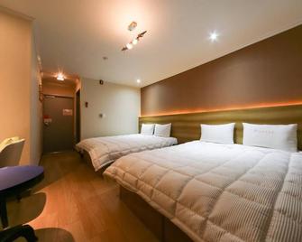 Gyeongju bulgooksa W Drive-in Motel - Gyeongju - Bedroom