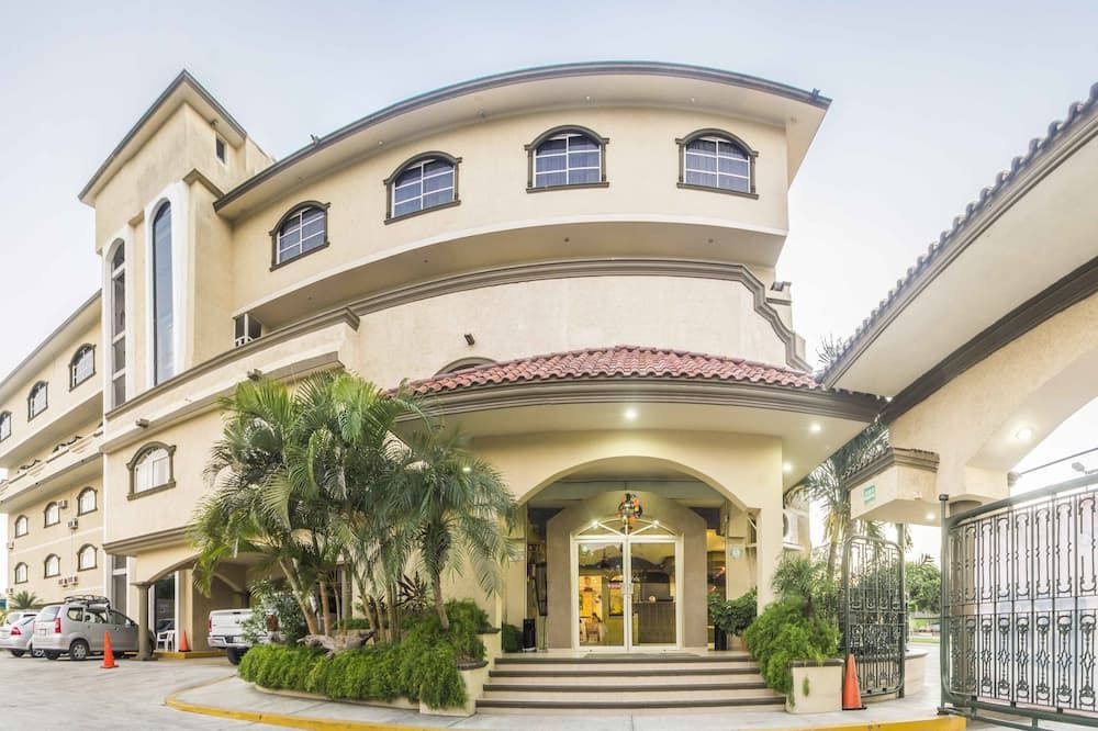 Hotel Miramar Inn - Madero - Gebouw