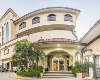 Hotel Miramar Inn - Madero - Gebäude