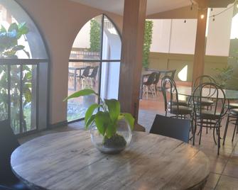 Casa totalmente Equipada - San Antonio - Restaurante
