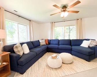 The Gathering Place on the Teton River - Rexburg - Sala de estar
