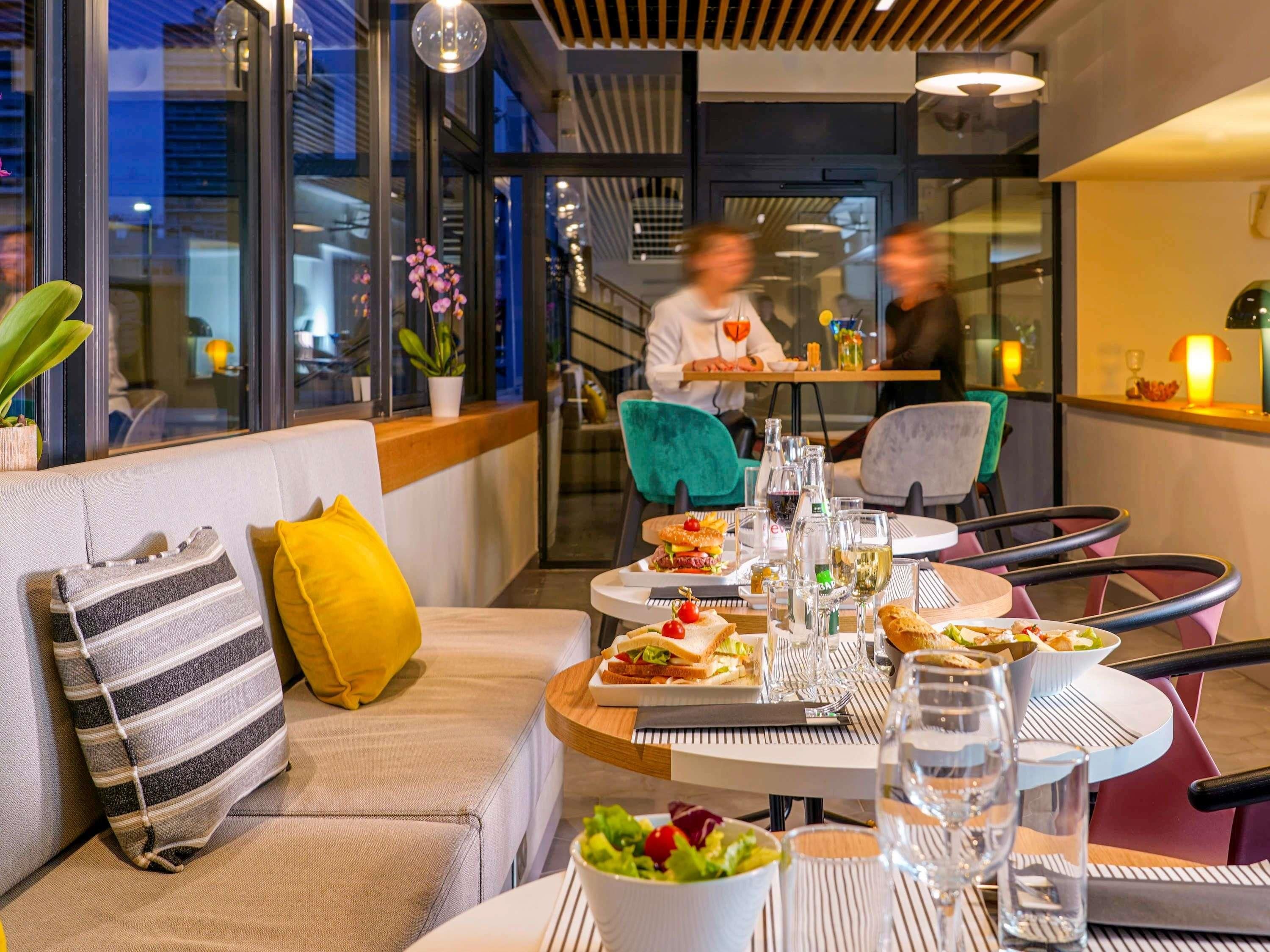 ميركيور مارسي سنتر برادو فيلودروم - مرسيليا - مطعم