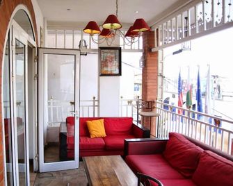 Hotel Brajas - Antananarywa - Pokój dzienny