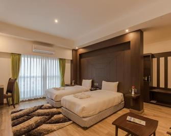 Mourya Hotel - Siddharthanagar - Bedroom