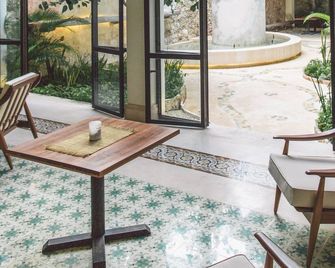 TreeHouse Boutique Hotel, an adults only boutique hotel - Mérida - Patio
