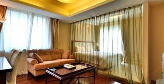 Suzhou Regalia Serviced Residences - Suzhou - Living room