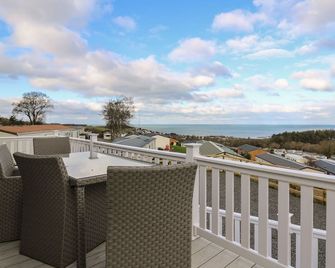 Mcauliffe Lodge - Borth - Varanda