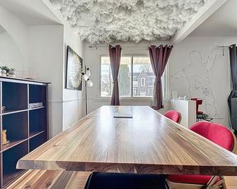 Charmant appartement de 2 pièces et proche du Métro - Laval - Dining room
