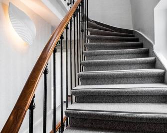 Hôtel Le Royal - Paris - Stairs