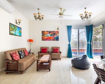 4 Bedroom Premium Pool Villa In South Goa - Dabolim - Wohnzimmer