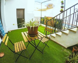 Apartamento Plaza - Castilleja de la Cuesta - Patio