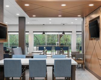 Holiday Inn Express Chattanooga - Hamilton Place - Chattanooga - Lobby