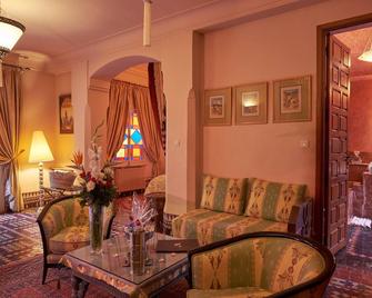 Dar Ayniwen Garden Hotel & Bird Zoo - Marrakesch - Wohnzimmer