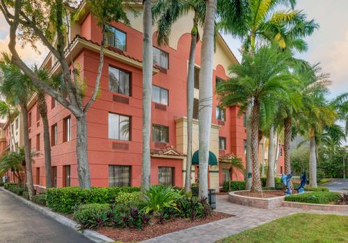Best Western Plus Palm Beach Gardens Hotel & Suites and Conference Ct from  $85. North Palm Beach Hotel Deals & Reviews - KAYAK