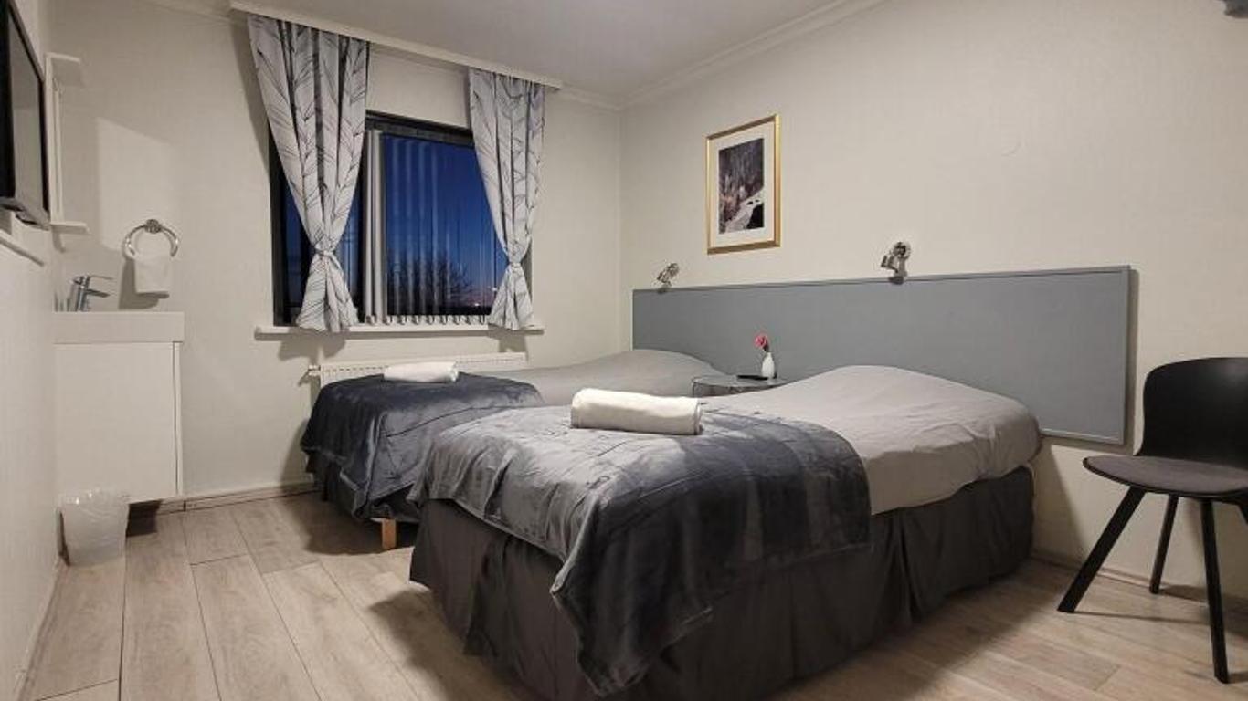 B&B Guesthouse - Bed and Breakfast Keflavik Centre