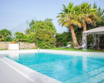 Le Cinque Vie - Turismo Rurale - Ragusa - Pool