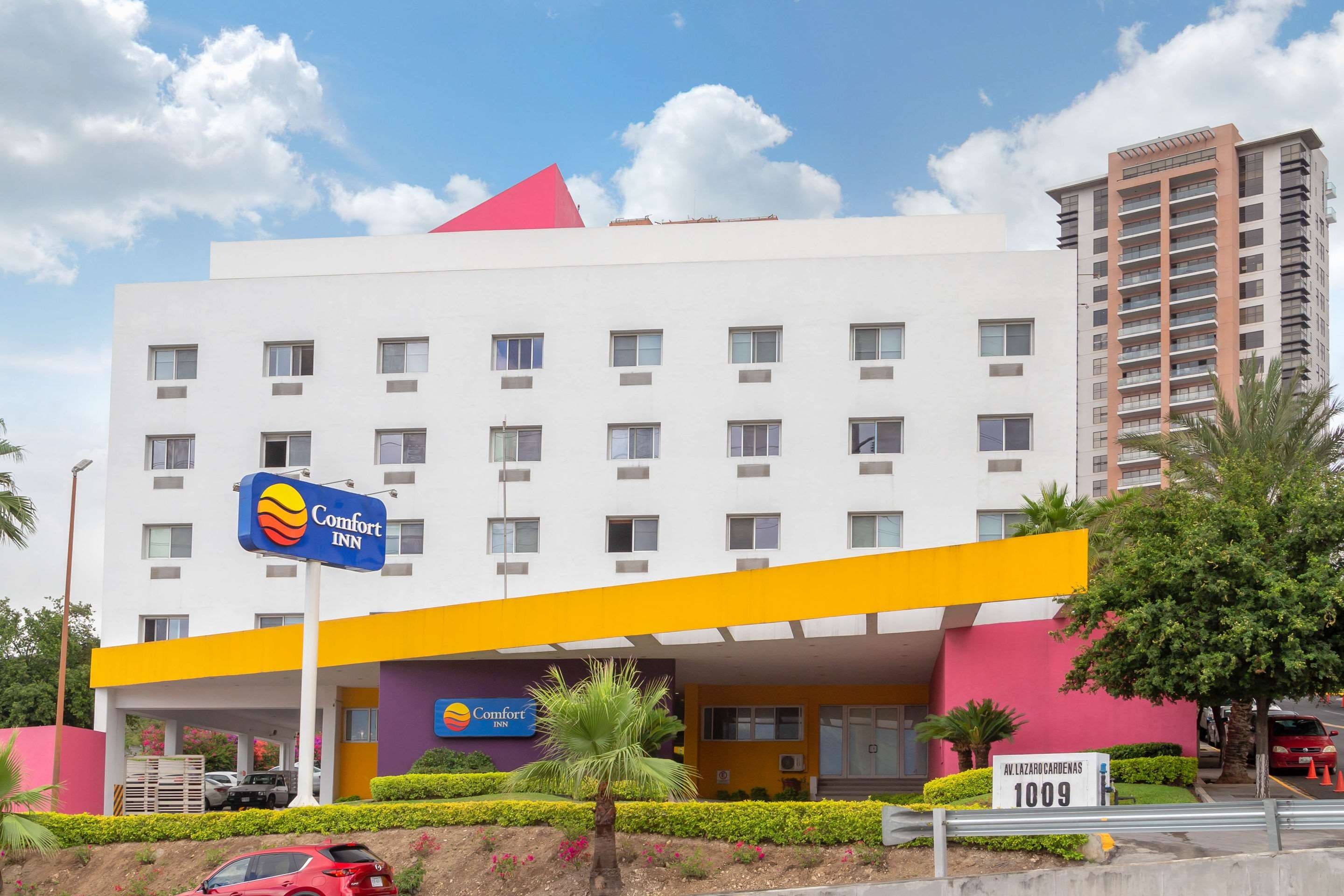 Comfort Inn Monterrey Valle 4 878 6 4 4 8 Monterrey