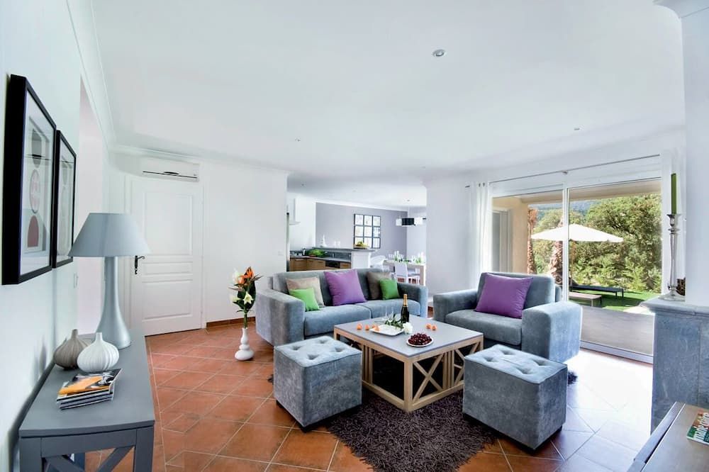 Lagrange Vacances - Le Domaine L'Eilen - Cavalaire-sur-Mer - Wohnzimmer