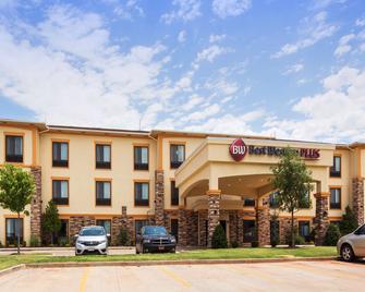 Best Western PLUS Fairview Inn & Suites - Fairview - Building