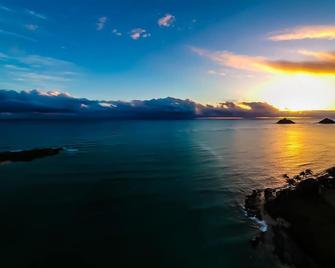 Just a couple houses away from the nicest beach on the island. - Waimanalo - Beach