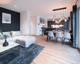 Mihalca - Panorama Suite Bibertal - Leipheim - Salon