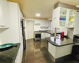Spacious Apartment in the best area of Viña del Mar - Viña del Mar - Küche