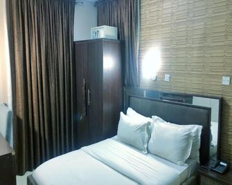 Prixair Hotel Pure Wuse - Abuja - Bedroom