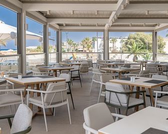 Iperion Beach Hotel - Rétino - Restaurante
