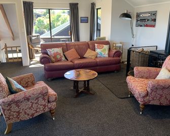 “CedarView at Kinloch” - a brilliant holiday home with stunning views - Kinloch - Pokój dzienny