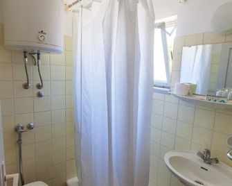 Holiday Resort Kacjak - Dramalj - Bathroom