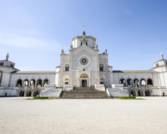 Altido Chic 1-Br Flat Near Sempione Park - Μιλάνο