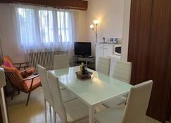 Villa Cecilia - Lourdes - Dining room