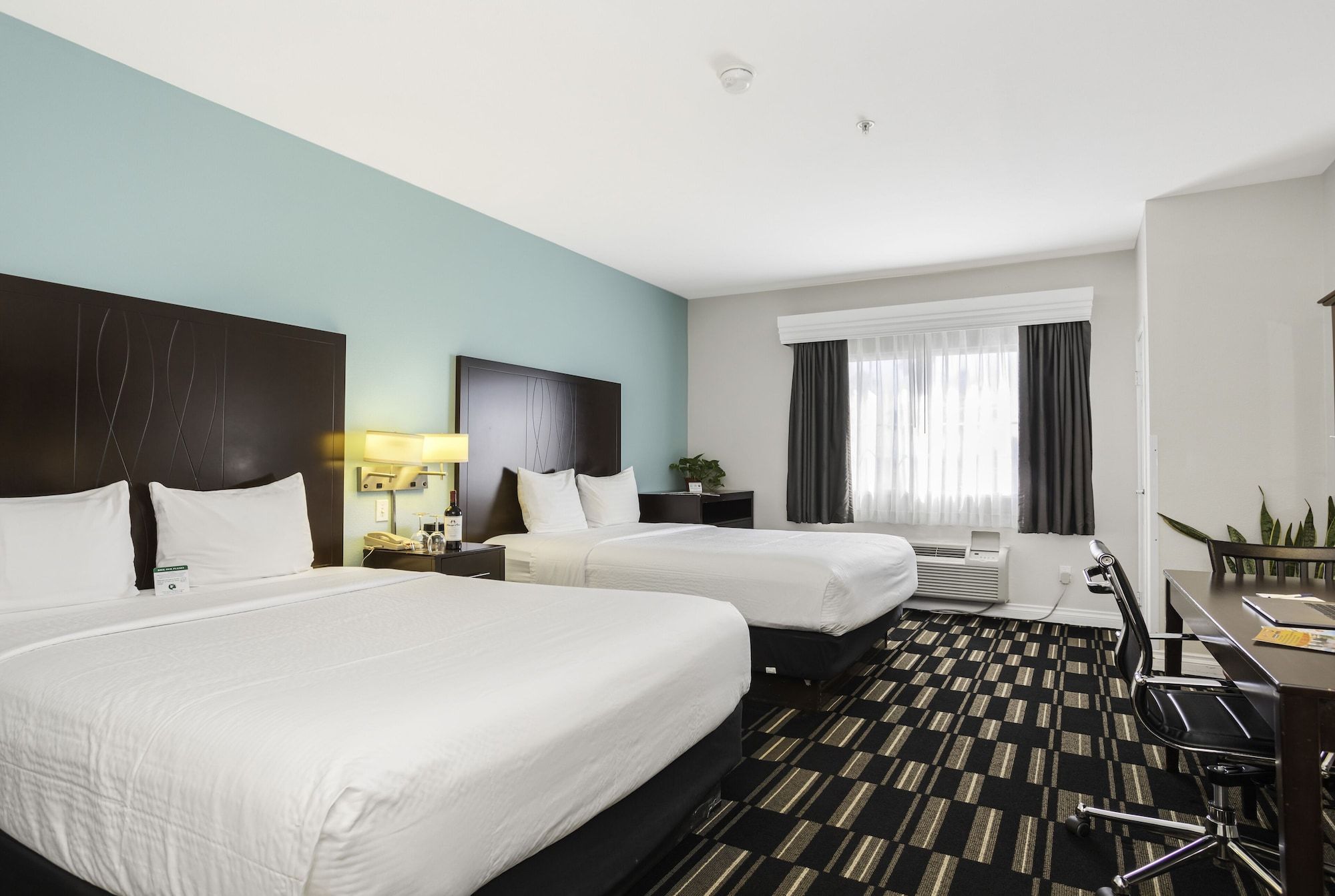 The Hotel Oceanside - Oceanside