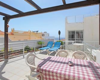 Holiday Apartment 'Tenerife Dúplex Callao' with Sea View, Shared Pool and Wi-Fi - Callao Salvaje - Balkon