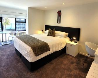 فندق ذا ديفون إيه هيرتيدج هوتل - نيو بليموث - غرفة نوم