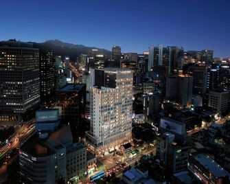 Courtyard by Marriott Seoul Myeongdong - Seúl - Edificio