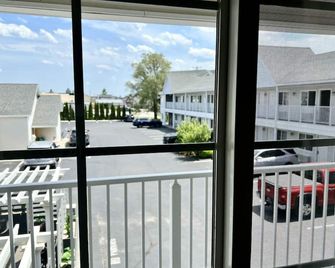 Court Plaza Inn & Suites of Mackinaw - Mackinaw City - Balkón