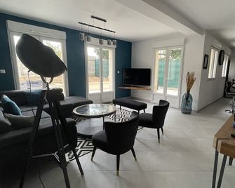 Ecrin de charme - Compiègne - Sala de estar