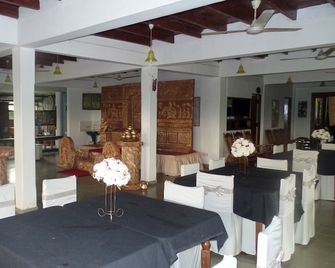 Nilketha Villa Eco Hotel - Anuradhapura - Comedor
