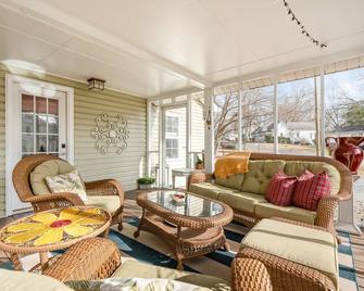 Cozy Hometown Getaway! - Waxhaw - Sala de estar