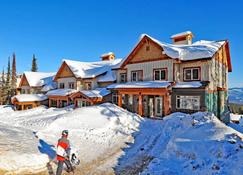 Towering Pines Chalet - Comfortable and Cozy Chalet with Spectacular Views - Big White - Building