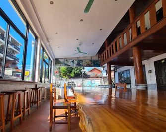 Lacasa Vang Vieng Hotel - Vang Vieng