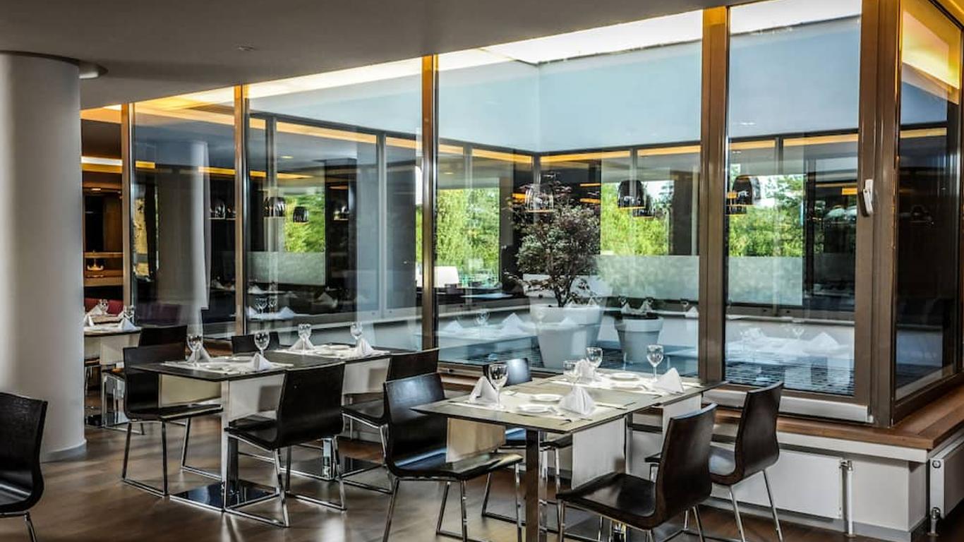 Ramada Plaza by Wyndham Bucharest Convention Center