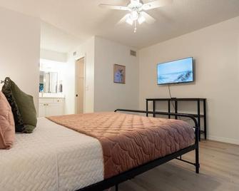 Private Tropical Beach Oasis - Aloe - Cape Canaveral - Bedroom