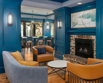 Hampton Inn Savannah-Historic District - Savannah - Lounge