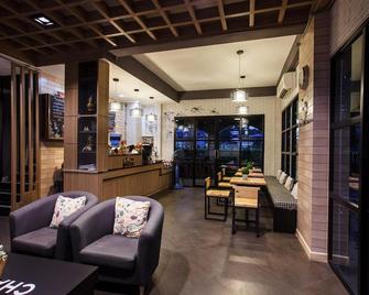 Sata House Boutique Resort - Nakhon Ratchasima - Restaurante