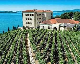 Dragan's Den Hostel - Korcula - Näkymät ulkona