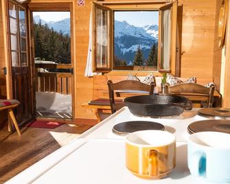 Gîte du Prilet - Anniviers - Comedor